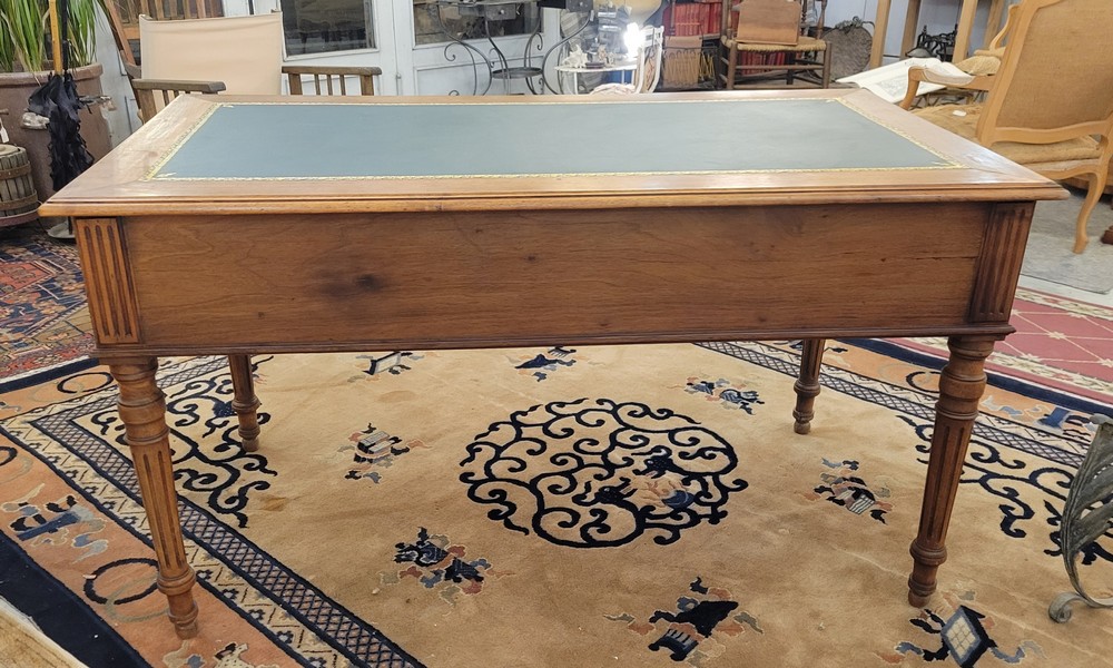 Bureau Plat Louis XVI Noyer