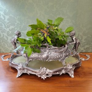 Jardinière ou Centre de Table Décor Putti, Plateau Miroir Style Louis XV