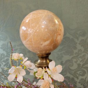 Boule d'Escalier Calcite Blanche Rosée