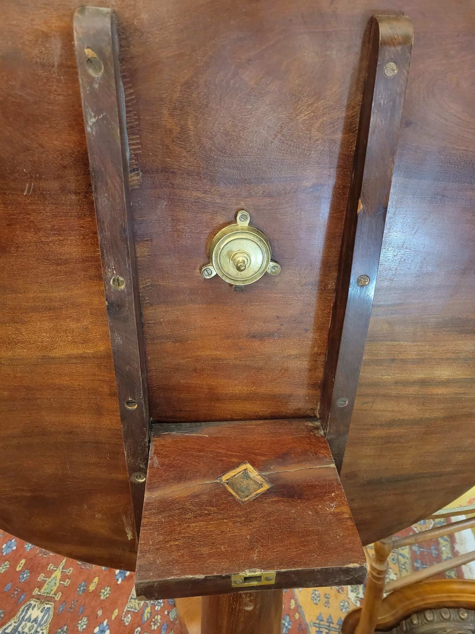 Guéridon Tripode Louis-Philippe – Image 9