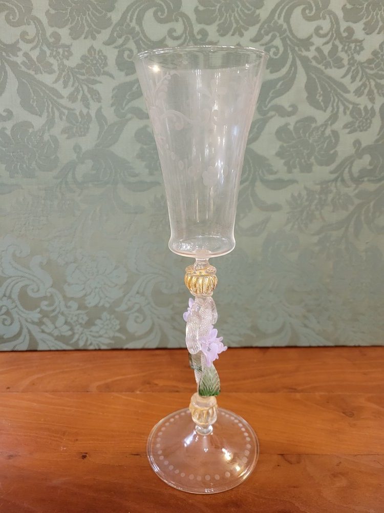 Verre de venise Soufflé et Gravé mauve
