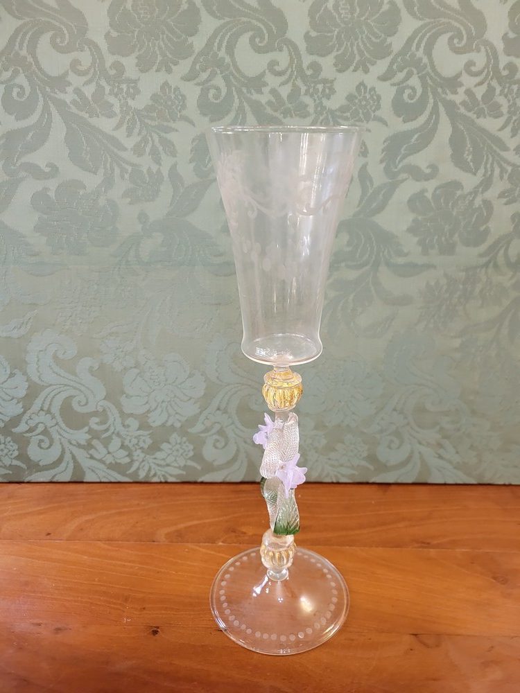 Verre de venise Soufflé et Gravé mauve