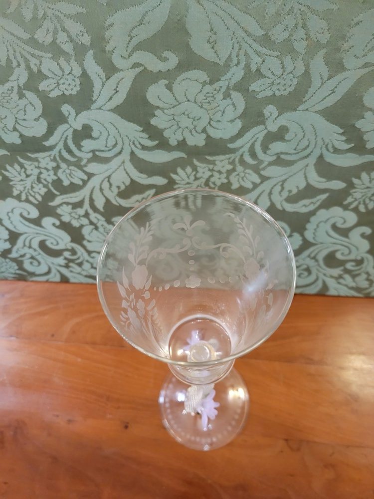 Verre de venise Soufflé et Gravé mauve