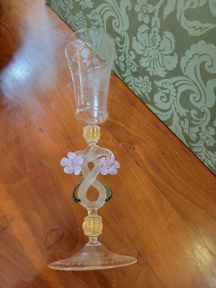 Verre de venise Soufflé et Gravé mauve