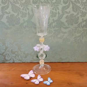 Verre de venise Soufflé et Gravé mauve