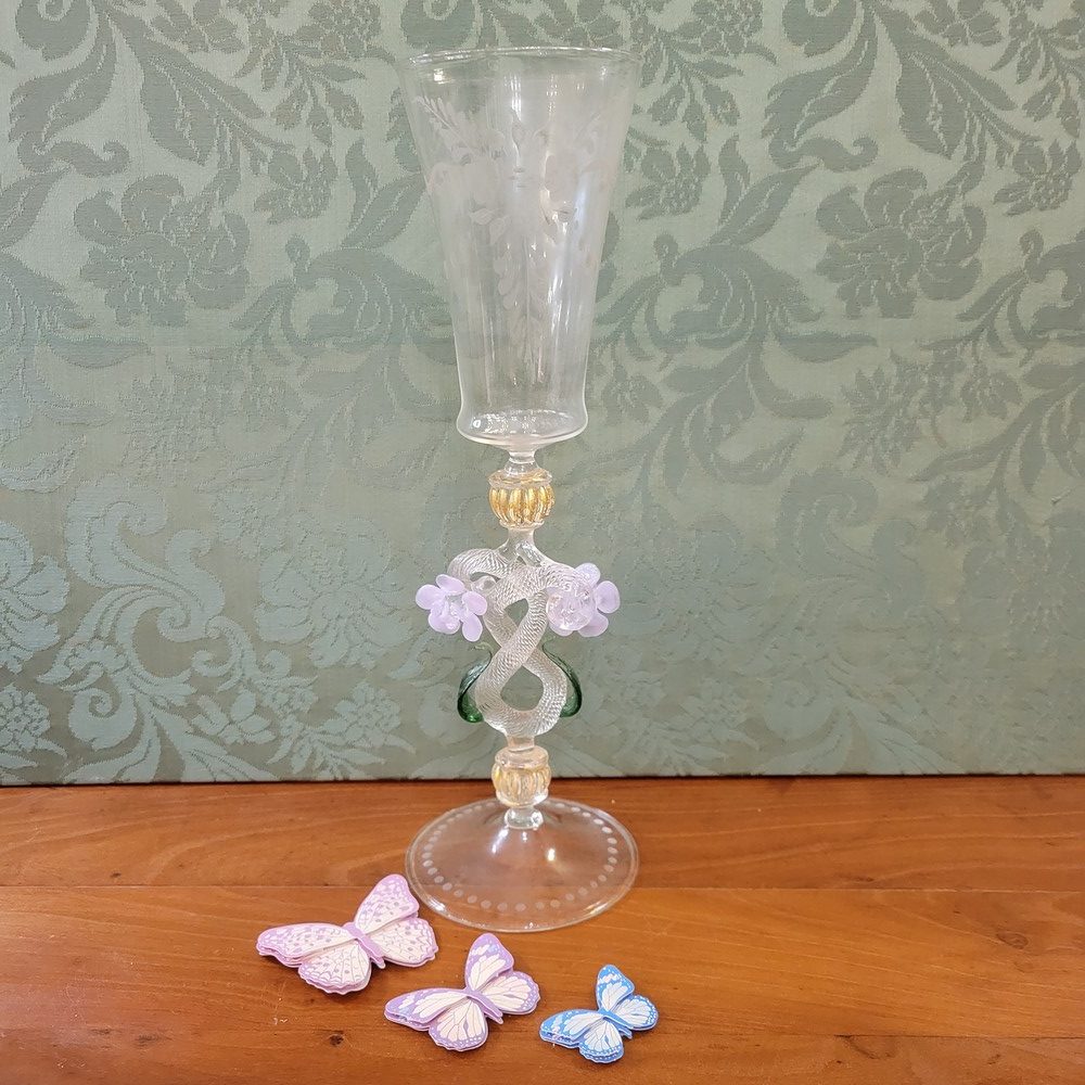 Verre de venise Soufflé et Gravé mauve