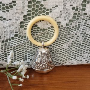 Hochet ,bébé ,métal argenté, époque 1950