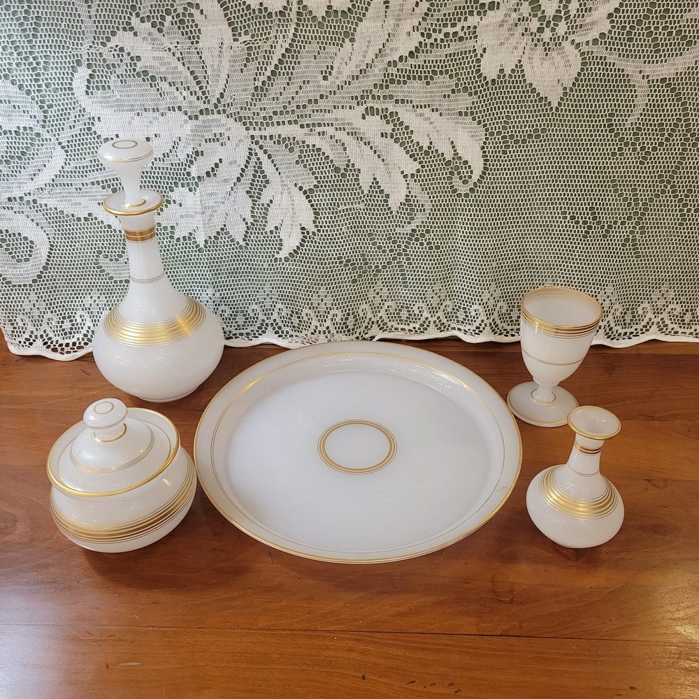 Service de Nuit Opaline Blanche, Liserés Dorés