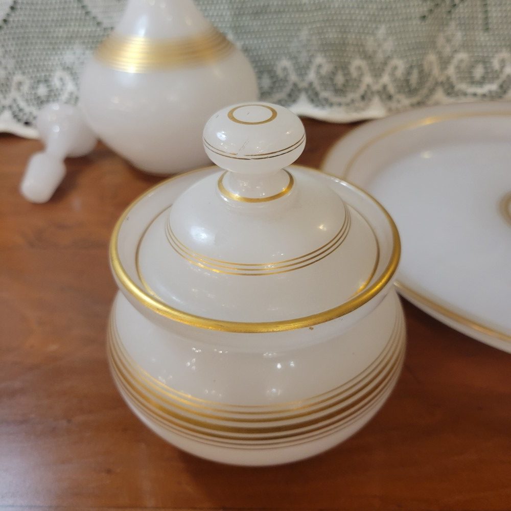 Service de Nuit Opaline Blanche, Liserés Dorés