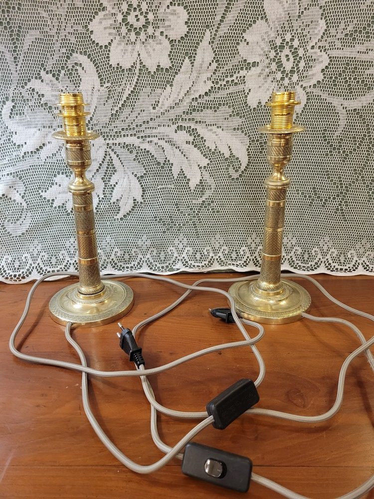 Paire de Lampes Bougeoirs Laiton Guilloché