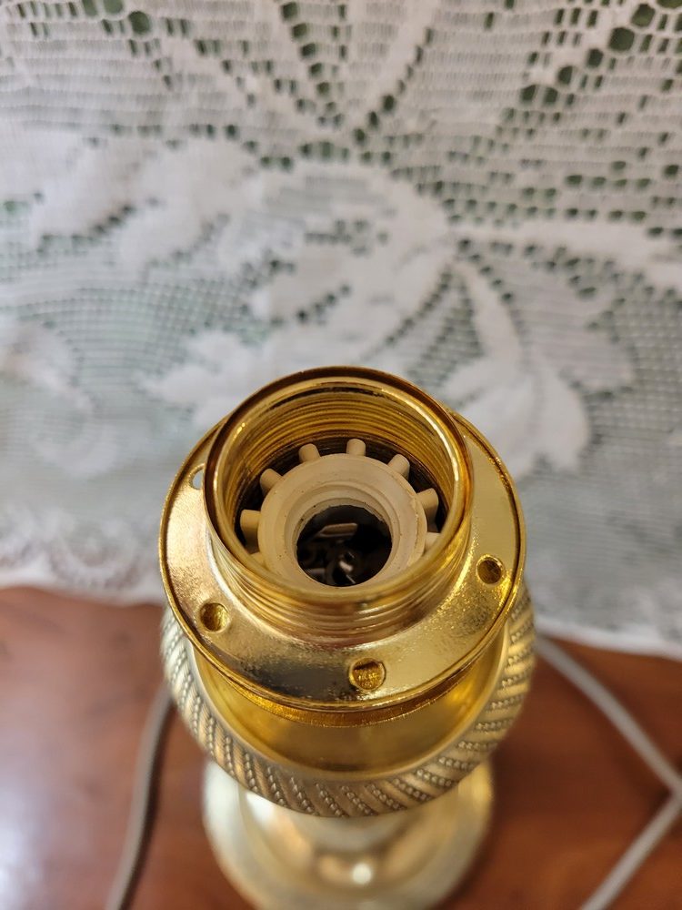 Paire de Lampes Bougeoirs Laiton Guilloché