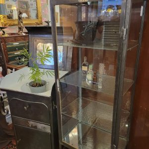 Vitrine de Dentiste, années 30 Acier Brossé et Verre Cathédrale