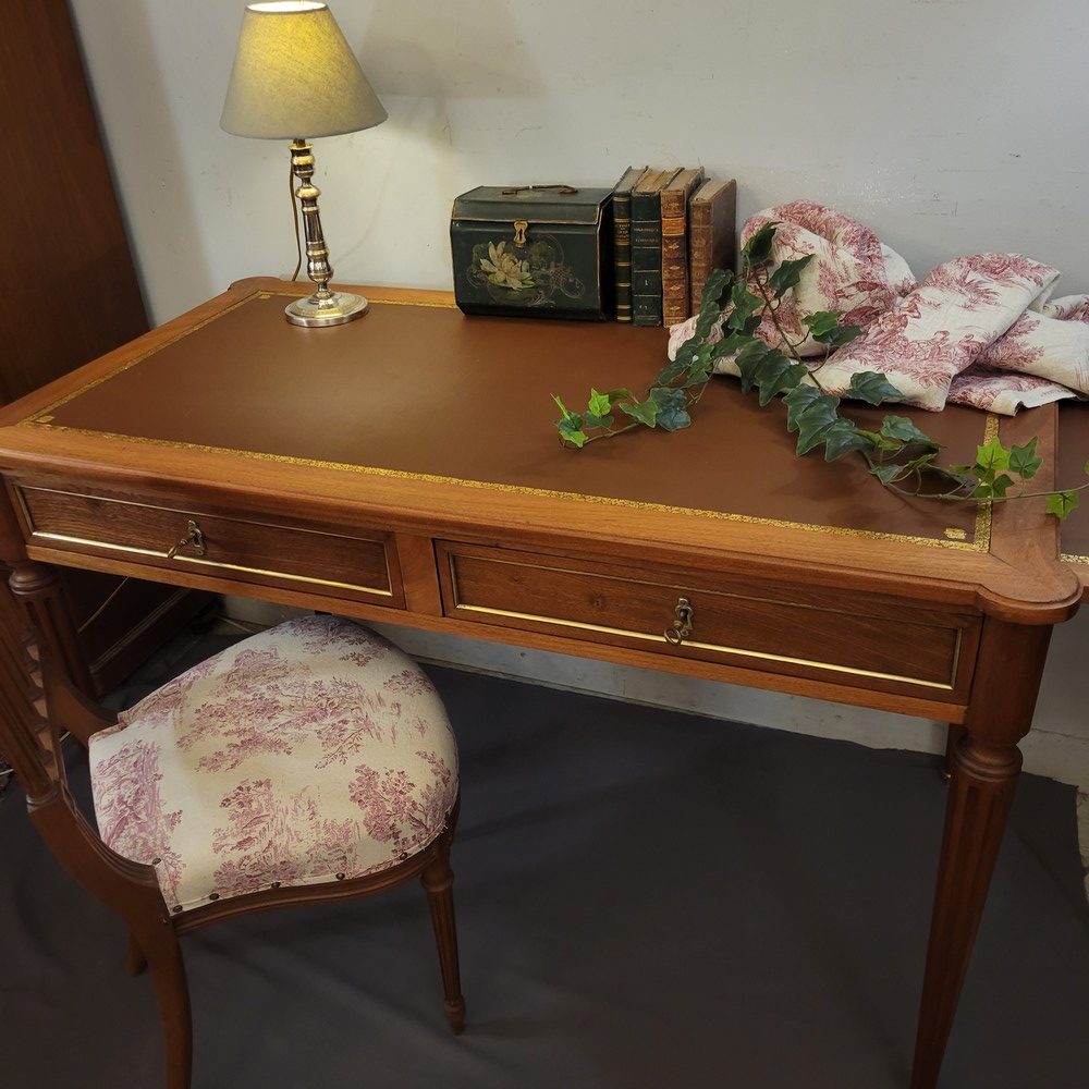 Bureau Plat Louis XVI Acajou et Laiton