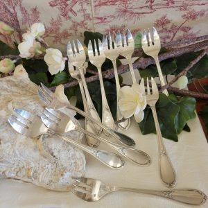 12 Fourchettes à Huitres Ercuis