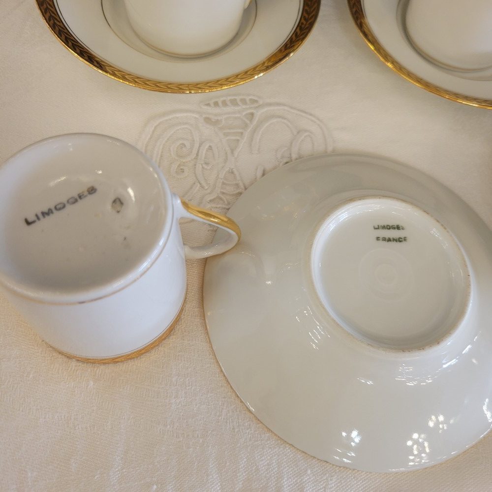 Tasses à Café Porcelaine de Limoges blanches et dorées