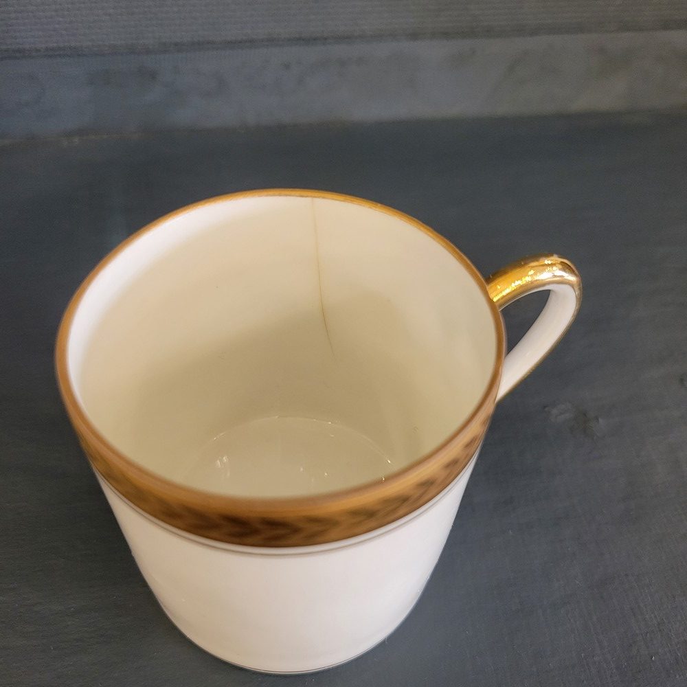 Tasses à Café Porcelaine de Limoges blanches et dorées