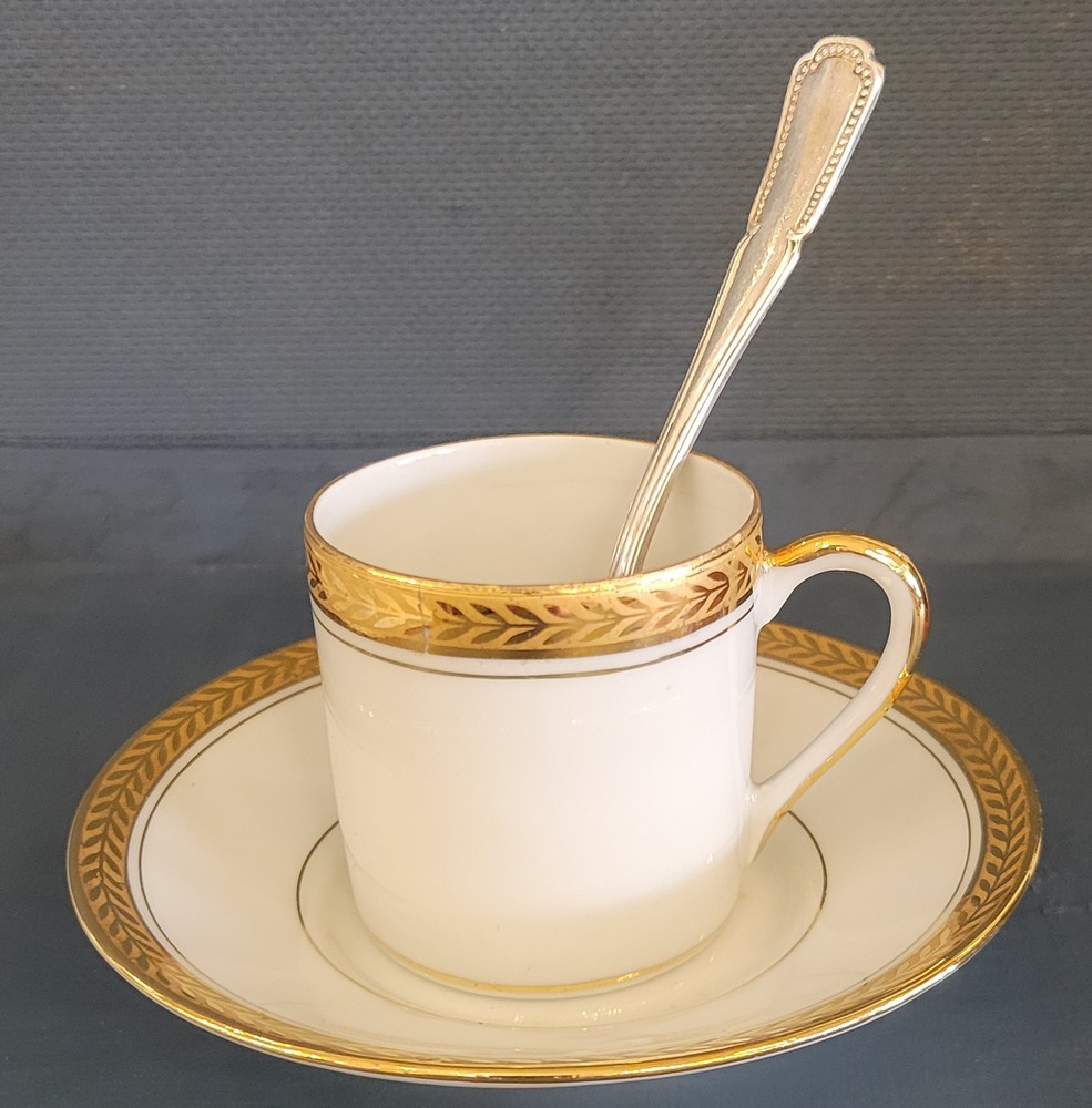 Tasses à Café Porcelaine de Limoges blanches et dorées