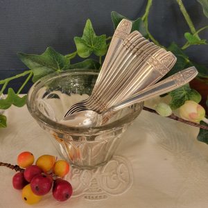 12 Petites Cuillères à Dessert Modèle Art-Déco