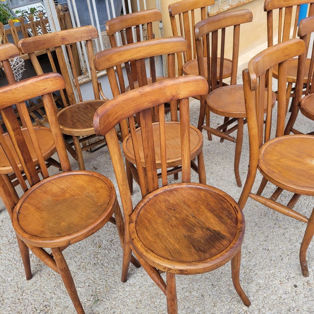 12 Chaises Bistrot anciennes