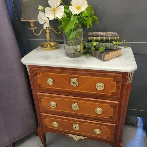 Petite Commode Louis XVI