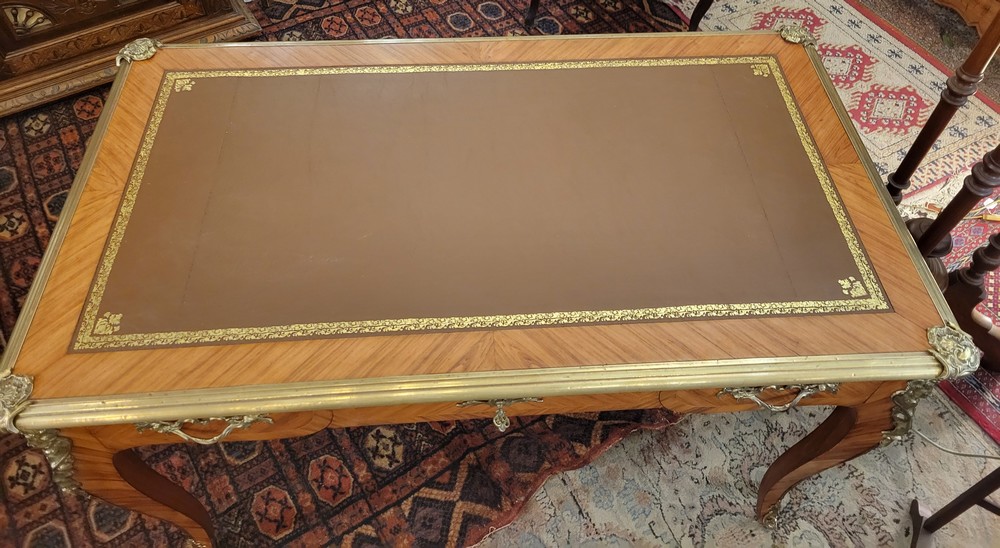 Bureau Plat Louis XV