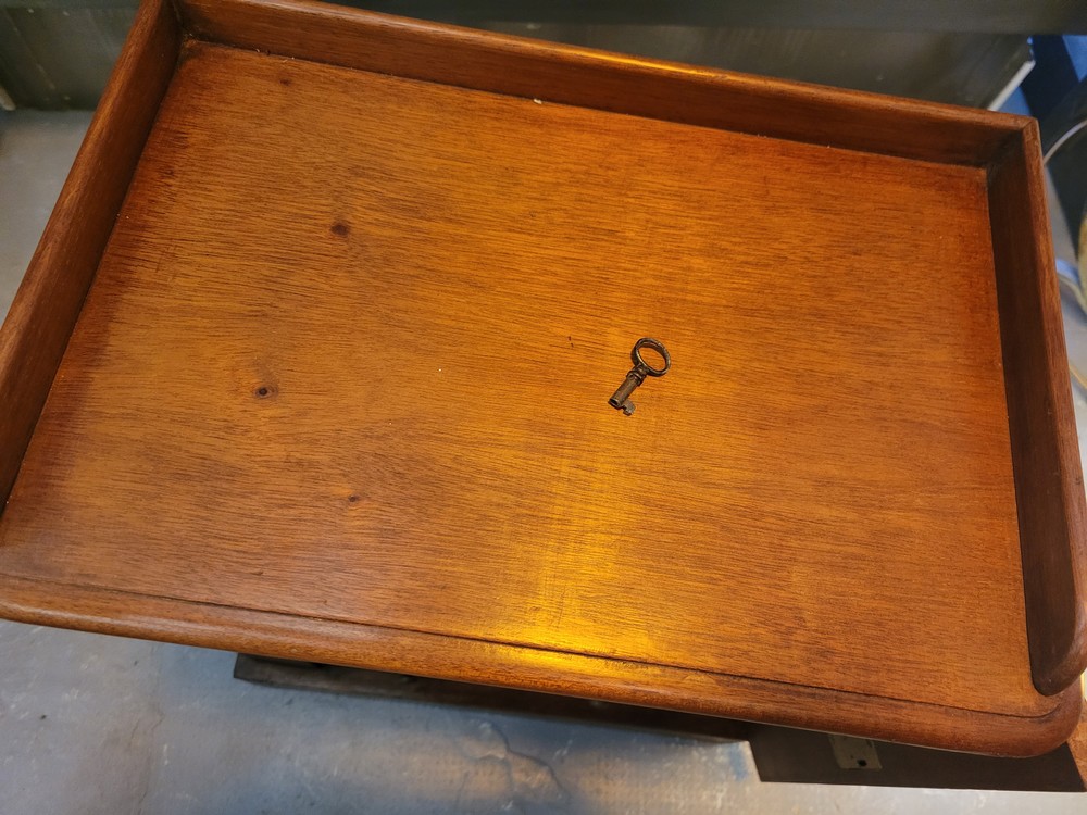 Commode de Maîtrise ou Meuble de Poupée Style Louis-Philippe