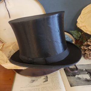 Chapeau Claque Haut de Forme & Boite à Chapeaux
