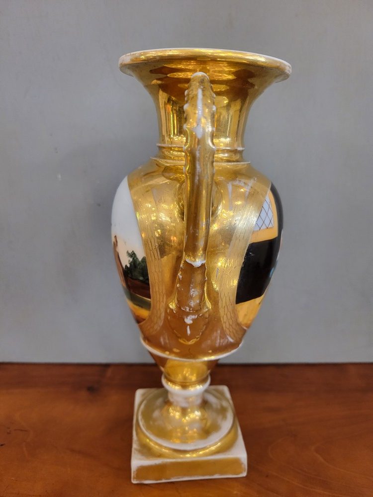 Petit Vase Médicis porcelaine de Paris