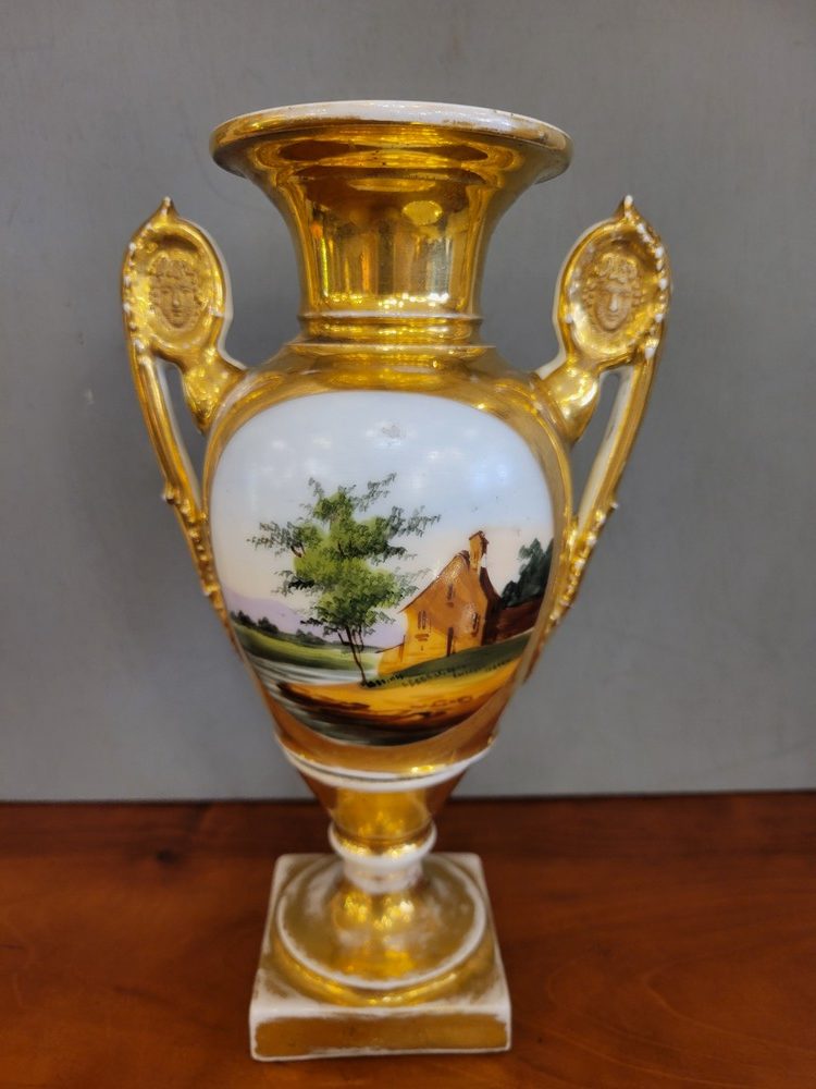 Petit Vase Médicis porcelaine de Paris