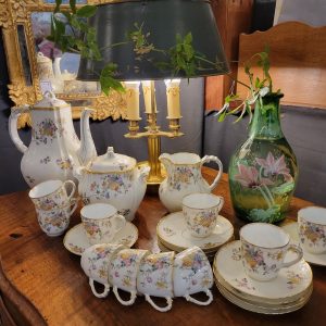 Service à Café Ancien en Porcelaine Fine