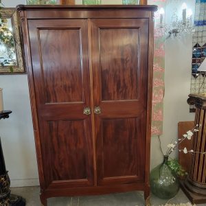 Petite Armoire Louis XVI