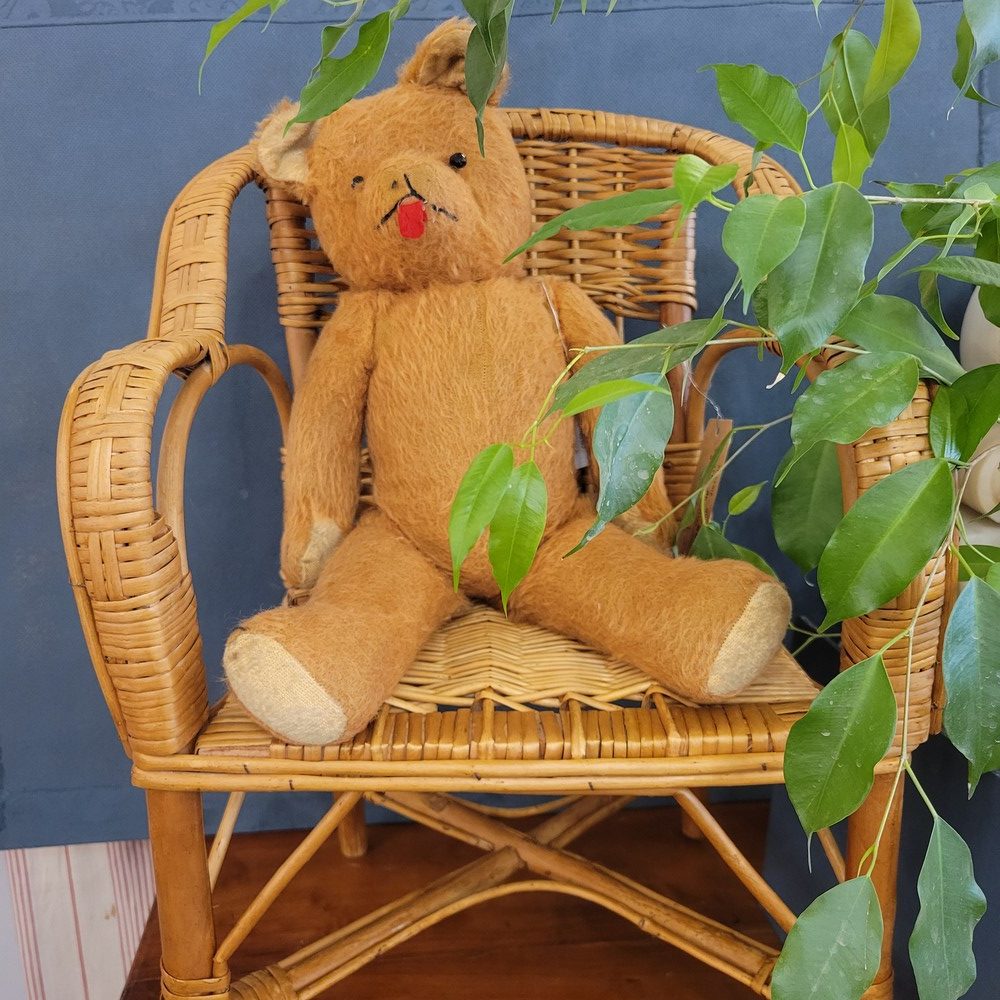 Petit fauteuil d'enfant en rotin