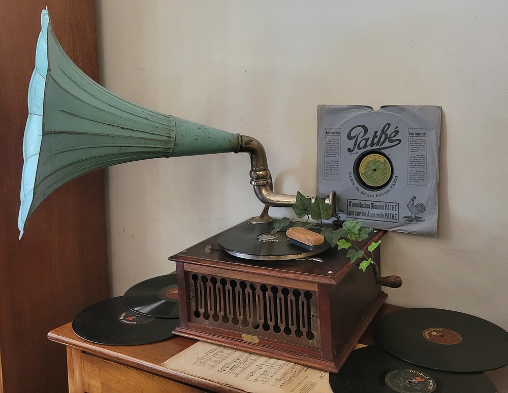Phonographe à Pavillon Ancien Pathé